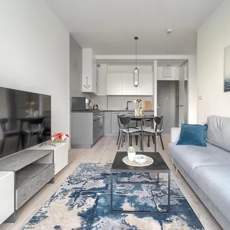 In By Baltic * 니에초르체