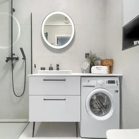 In By Baltic 아파트